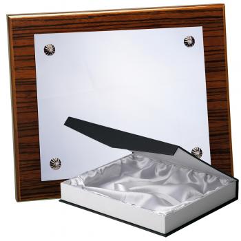 Kit placa de madera color zebrano nogal, aluminio y estuche lujo, serie P040B-50570 (Frontal)