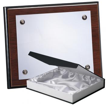 Kit placa de madera color wengue, aluminio y estuche lujo, serie P040B-50900 (Frontal)