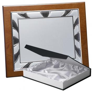 Kit placa de madera color roble avellana mate, aluminio y estuche sencillo, serie P420B-5A800 (Frontal)