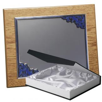 Kit placa de madera color roble natural, aluminio y estuche lujo, serie P220B-50890 (Frontal)