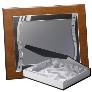 Kit placa de madera color roble avellana mate, aluminio y estuche sencillo, serie P230B-5A800 (Frontal)